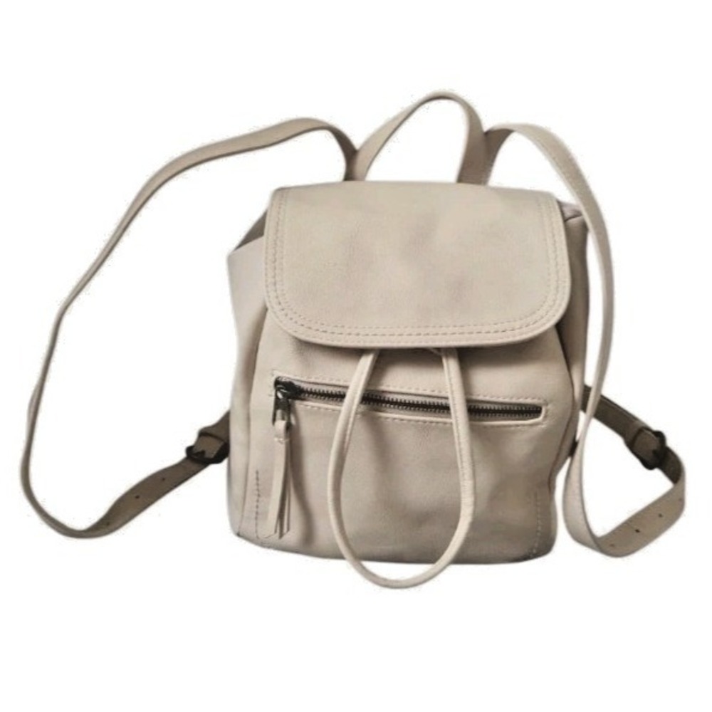 Universal Thread Backpack Beige Drawstring Pockets Magnetic Closure Casual Bag